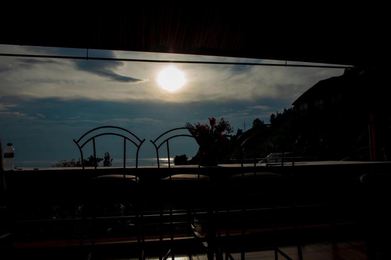 Hakuna Matata Lodge Gisenyi Esterno foto